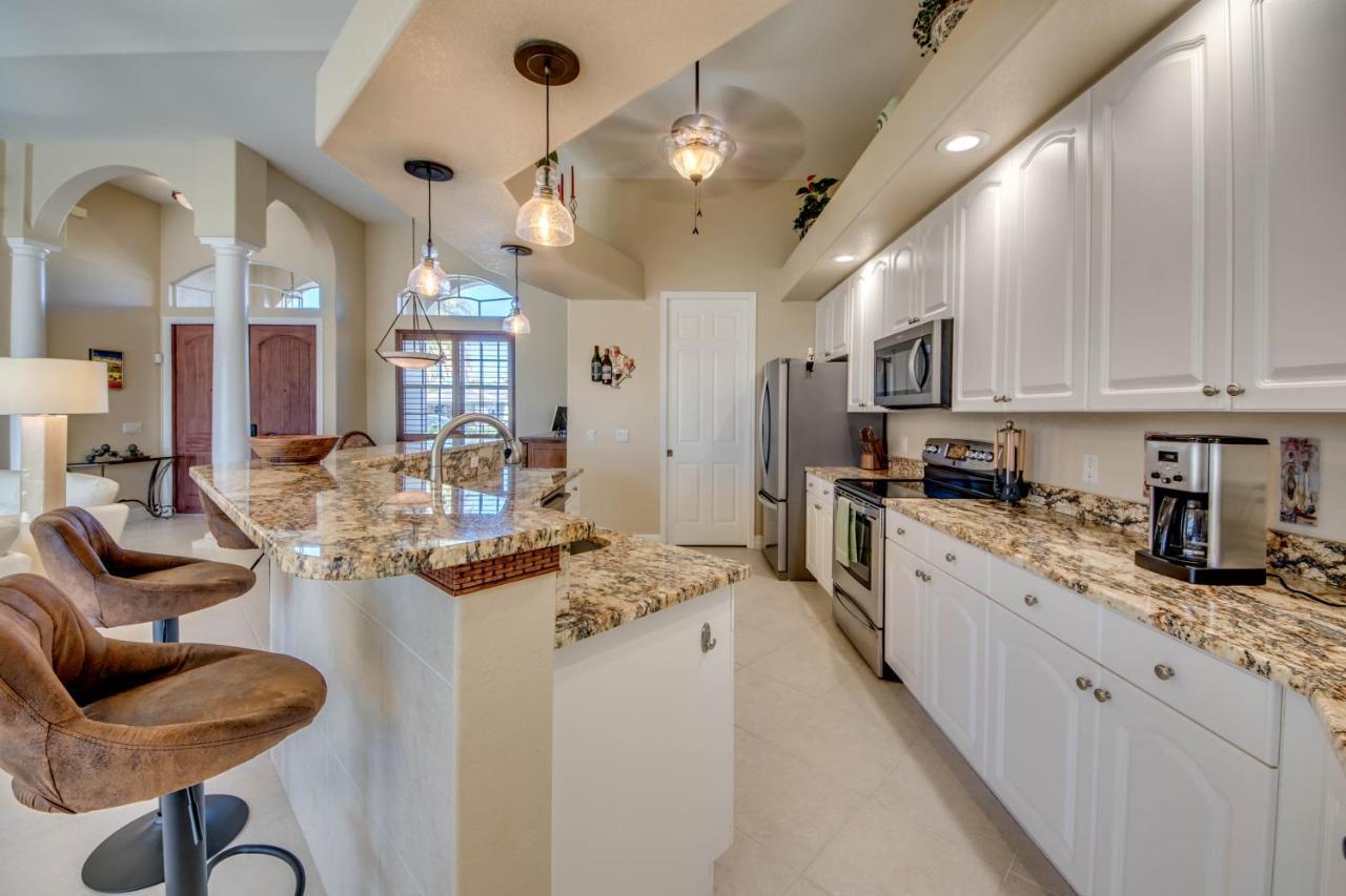 Villa-Haze, Lots Of Privacy, Solar & Electric Heated Pool And Spa Cape Coral Extérieur photo