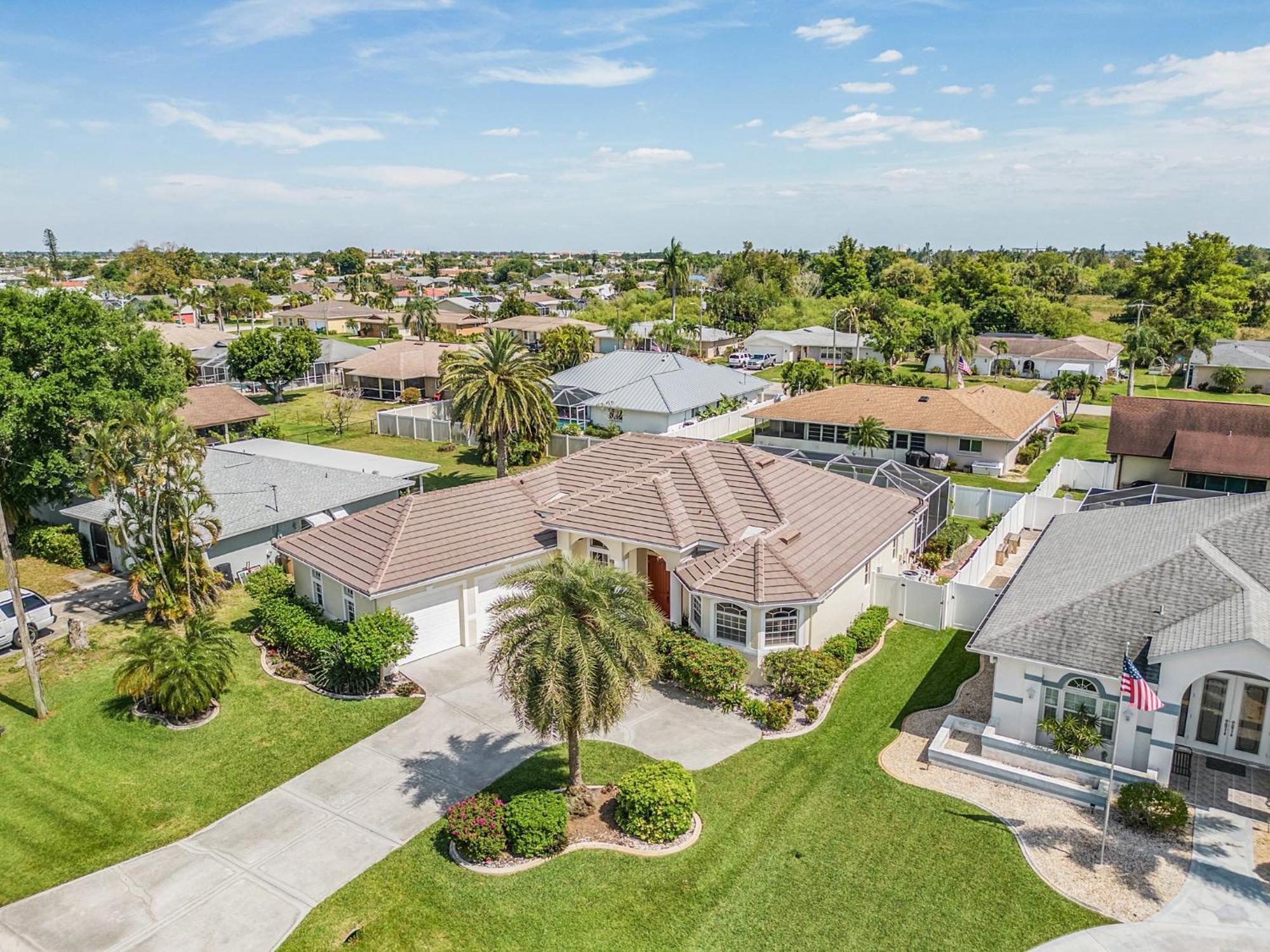 Villa-Haze, Lots Of Privacy, Solar & Electric Heated Pool And Spa Cape Coral Extérieur photo